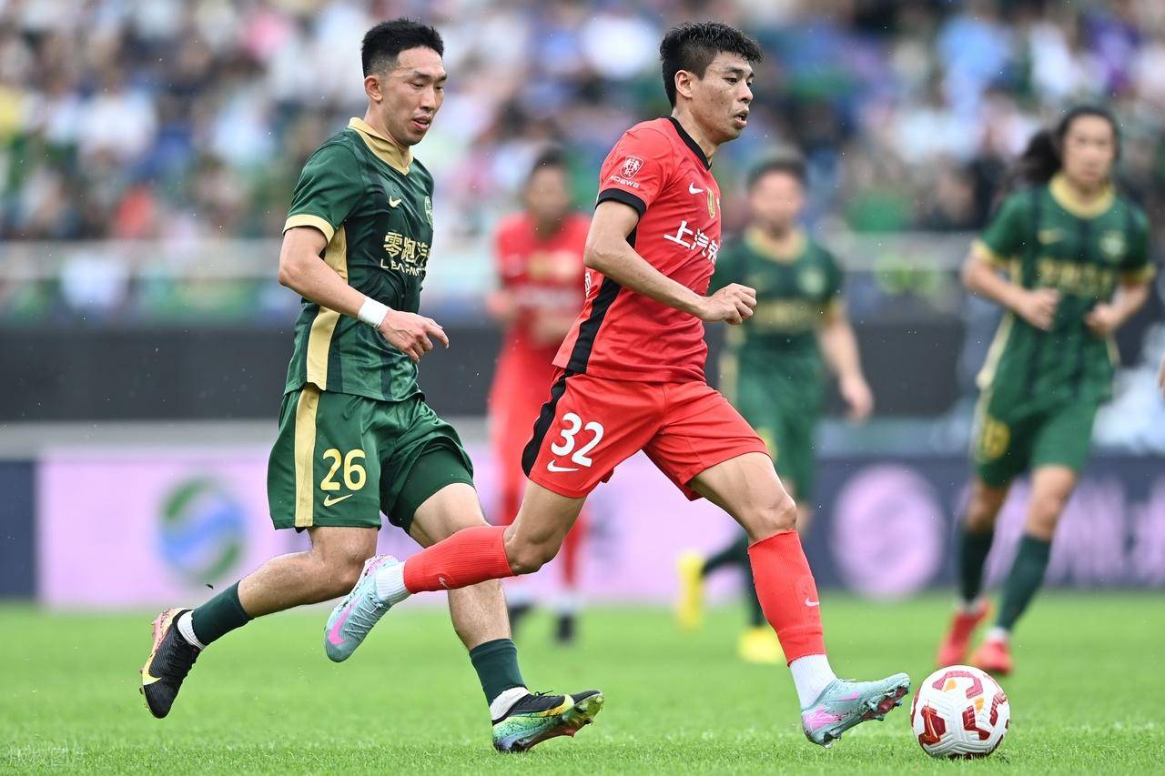 在防守端积 在防守端积