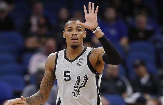 衷于欣赏比 衷于欣赏比