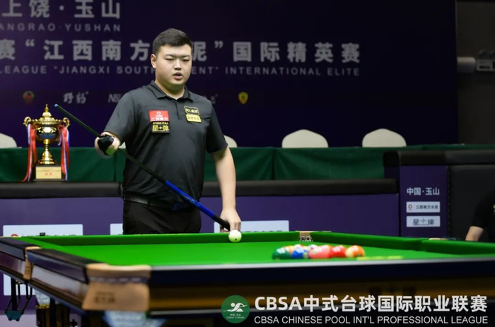 同样不容小 同样不容小